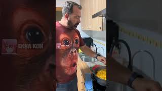 Download lagu Absurd Humor Agar Semangat Di Hari Senin 😅😂#shorts #memes #absurdhumor mp3