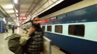 preview picture of video '22446 - Amritsar - Kanpur Central Superfast Express at Beas Junction Railway Station late by 8.40hrs'