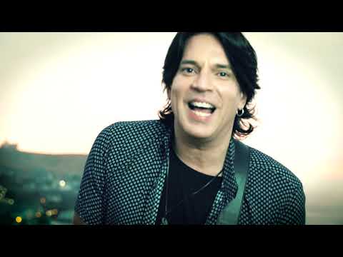 ✅ Pedro Suárez-Vértiz La Banda - Siempre aquí en mi piel (Video Oficial)