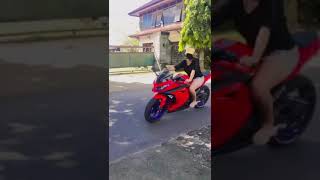 Download lagu Cewek Cantik Bawa Motor Ninja mp3 Download lagu Cewek Cantik Bawa Motor Ninja mp3