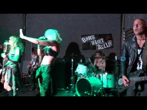 BARB WIRE DOLLS Live @Cologne Underground – Surreal