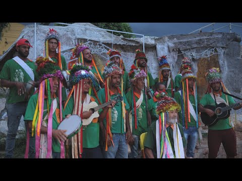 Com quantas estrelas se cria um céu aberto - Terno de Reis de Tonho de Lau - Documentário