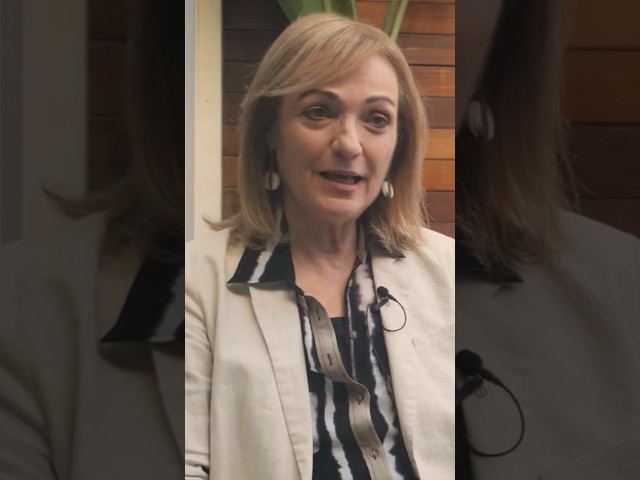 Vídeo relacionado con Reinas de leyenda (Best Seller | Ficción)