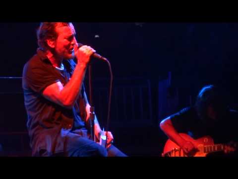 Pearl Jam - Parachutes - London, Ontario - 7-16-13