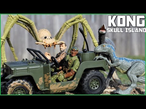 pretend Play King Kong Skull Island VS Giant Spider Dragon