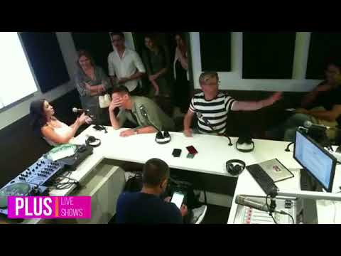 Brazilian blogger Boca Rosa lies about liposuction and is criticized online.