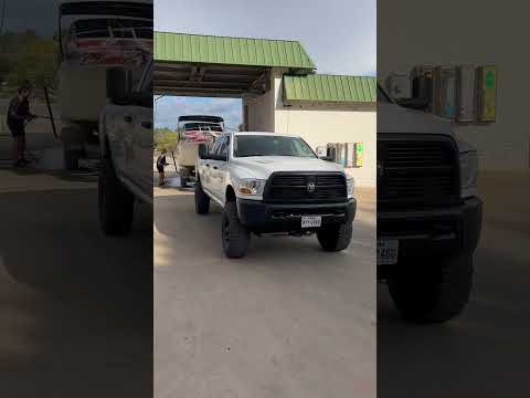 Ram 2500 5 inch rough country lift on 37s