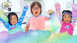 Ryan Makes DIY Giant Bubble Art! Learn Kids Experiment!