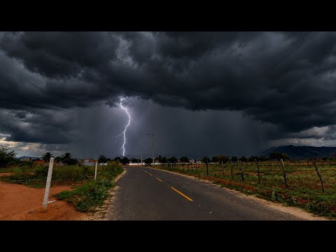 NESSES DIAS, QUANDO MENOS SE ESPERAVA… O CÉU DE RIO DO PIRES BAHIA FICOU ASSIM