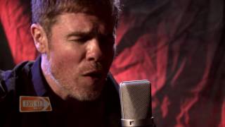 Josh Ritter &quot;Getting Ready To Get Down&quot; (Live @ EXT)