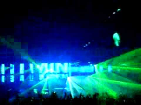 ASOT 450 Poland @ Armin van Buuren AWESOME!!! 1/5 (HQ Sound)