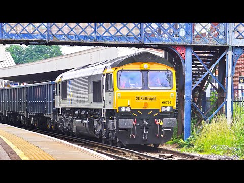 Class 66: Ex-German 66793 Passes Through Staines On 4Y19