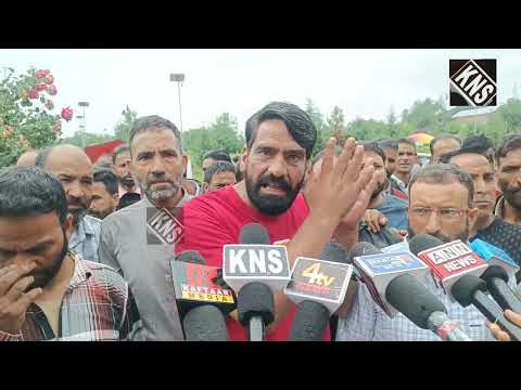 PDL/TDL Electrical Employees Union Holds Peaceful Protest in Kulgam.