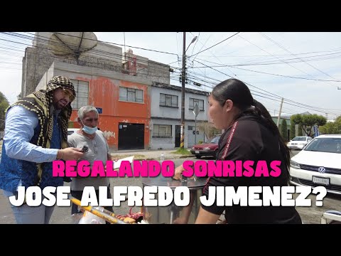 José Alfredo Jimenéz?? Giving away smiles!!