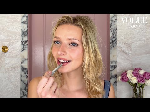 アップル・マーティン、こだわりのウイングアイ・メイクと毎日のスキンケア。| Beauty Secrets | VOGUE JAPAN