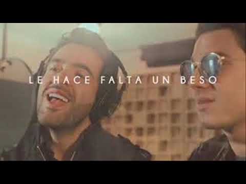 Alejandro González y Pipe Bueno - Le Hace Falta Un Beso