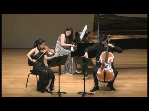 Fournier Trio: Mendelssohn Trio No.1 in D minor Op.49 - II. Andante con moto tranquillo