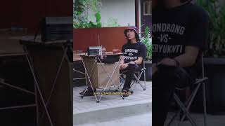 Download lagu Story wa terbaru 🔥|| kalo kita bukan prioritas dia yah kita sadar diri aja#shorts mp3