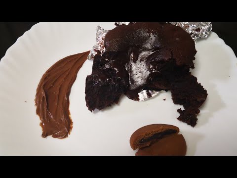 How to make Molten Lava Chocolate Cake | Homemade | Humari Handi with Aleena