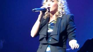 Carrie Underwood - We&#39;re Young and Beautiful (clip) - Foxwoods