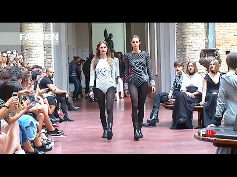A RAQUEL DAVIDOWICZ Sao Paulo Fashion Week No. 43 - Fashion Channel