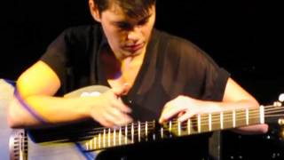 1/16 Kaki King - Bone Chaos In The Castle @ Festival delle Colline, Carmignano, Italy (09/07/2012)