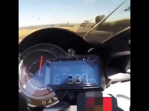 Kawasaki ninja H2r top speed flyby