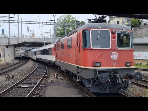 SBB Re 4/4 II mit Thurbo See-GTW abfahrt in Schaffhausen