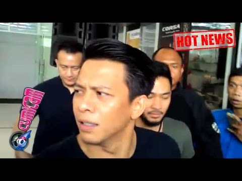 Klarifikasi Ariel Terkait Fotonya Bersama Puty Revita - Cumicam 15 Desember 2015