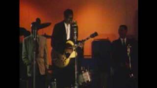 Chuck Berry / Sweet Little Sixteen (1958)