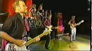 The B-52&#39;s - Hero Workship (Live Atlanta 2000)