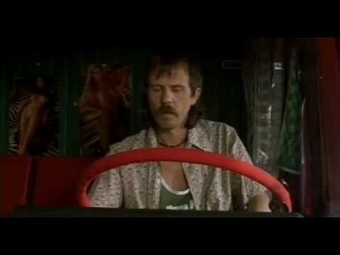 Sivi Kamion Crvene Boje - Udri Bruce Lee Tepaj Bruce Lee