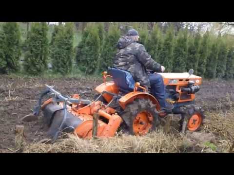 download lagu mp3 mp4 Traktorki Kubota, download lagu Traktorki Kubota gratis, unduh video klip Traktorki Kubota