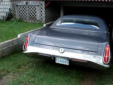 Mr. Smith's 1972 Imperial LeBaron 2