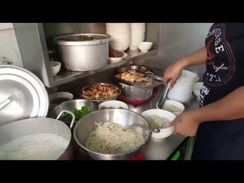 Fresh Noodle Soup - Chinese Noodle Soup - Wet Market In Phnom Penh Video