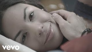 Viernes Lyrics English Translation