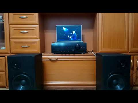 Kenwood KAF3010R / Custom 8 inch Speakers / Elton John