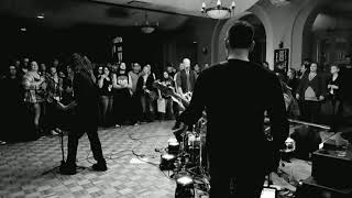 Caroline&#39;s Spine - Trio&#39; Pain - Elk&#39;s Club, Waterloo, IA 11-11-2017