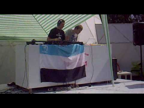 Julio.B and Losardo(237Family) for MusicMarket 27.06.2010 Part 2.avi