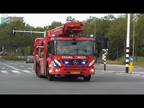 PRIO 1 HW 11-5051 Assistentie Ambulance [Afhijsen Patient] Londenhaven Purmerend