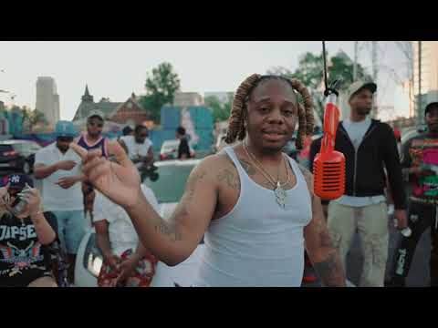 Yung Bizzle - BYOB (Mic Performance)