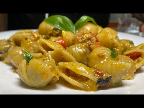 Pasta con Melanzane e Salsiccia