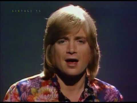 Justin Hayward 'Forever Autumn'