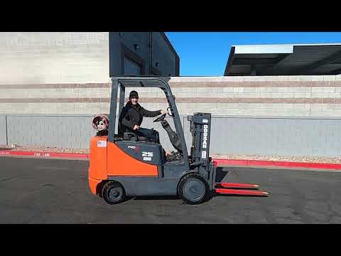 DOOSAN GC25P-5 5,000lb LP (Propane) #0455 - Forklift for Sale