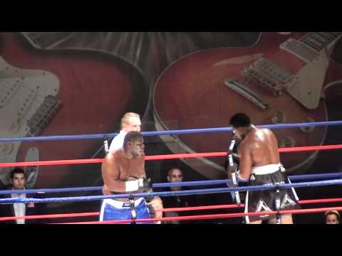 Glendi Hernandez vs Jerry Butler Round 6, Magic City Casino Feb/11/2011