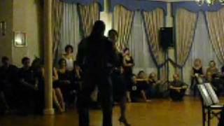 Roque y Giselle. zamba Agitando Pañuelos BAZTANGO4