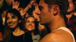 ALASKA Y DINARAMA 😉 UN HOMBRE DE VERDAD 😉 volandoconalas