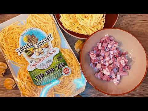 Carbonara finta tagliatelle luciana mosconi pancetta e uova