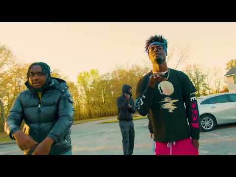 NBU Poosie - Let's Run It [Official Music Video]