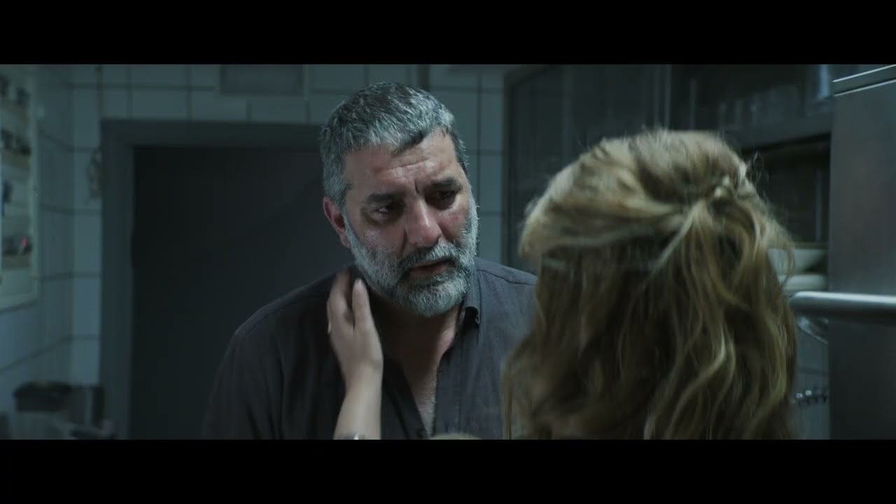 Trailer ΣΠΑΣΜΕΝΗ ΦΛΕΒΑ